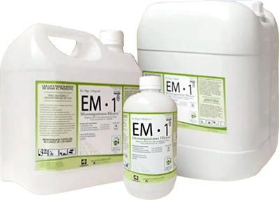 Recipientes de plástico que contienen antibióticos